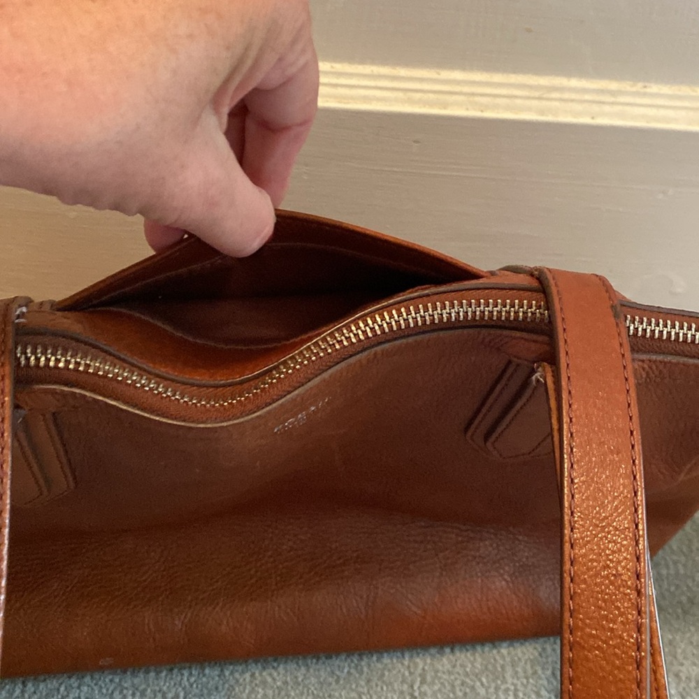 Fossil Tan Leather Shoulder Bag - Picture 16 of 17